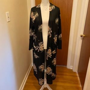 🔥*BRAND NEW* Floral Lularoe Sarah